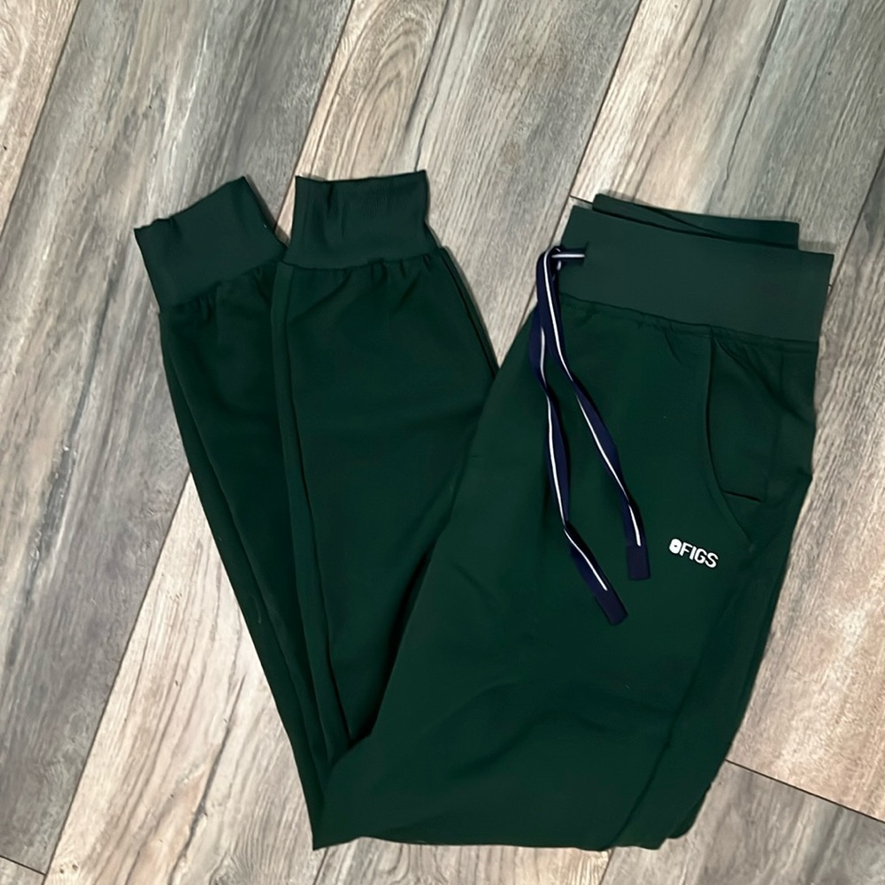 Figs British racing green high waisted Zamora
